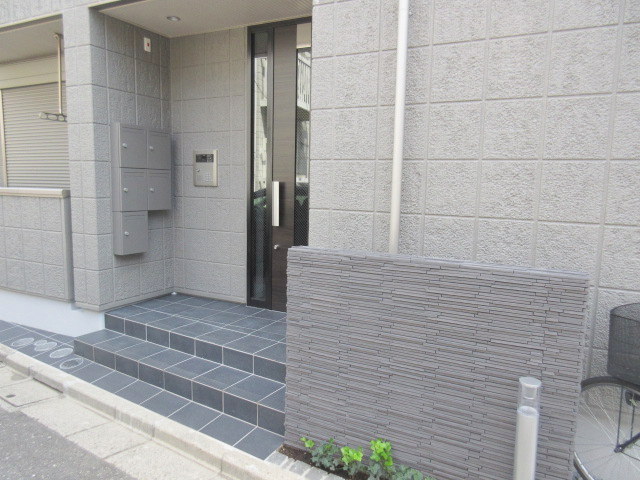 エントランス　★オートロック共用玄関★