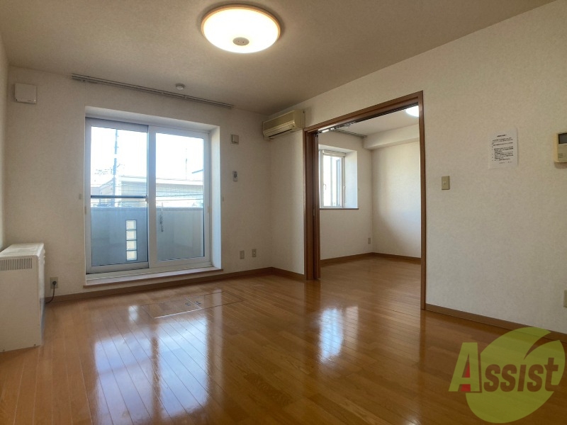 居室・リビング　広くてキレイなお部屋が広がっていて、充実した生活が送れそう。