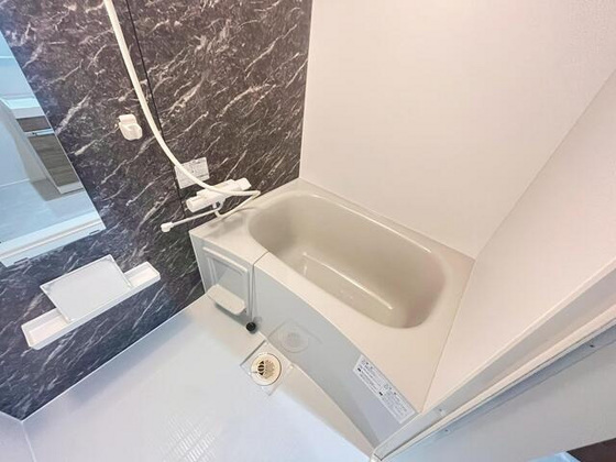バス・シャワールーム　※別部屋の写真です