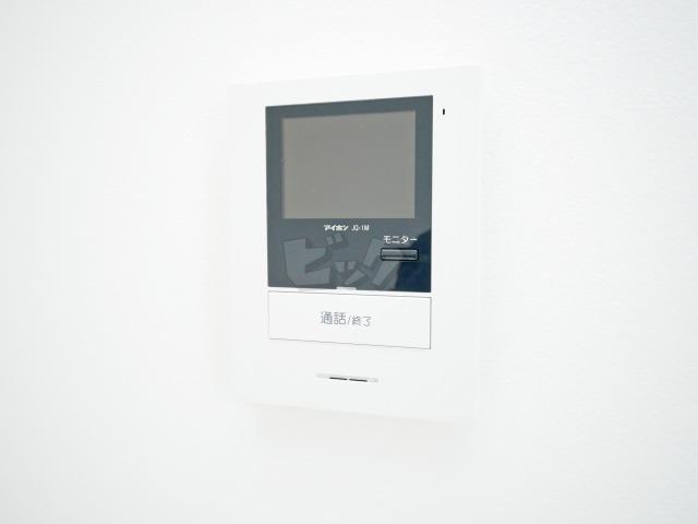 セキュリティ　防犯面に配慮したＴＶモニターホン付きです！