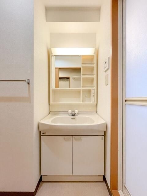 洗面設備　同間取り別号室の参考写真