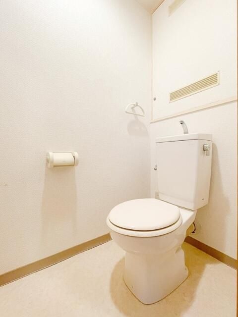トイレ　同間取り別号室の参考写真