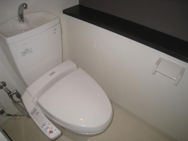トイレ　※写真は別のお部屋です。現況を優先させて頂きます。
