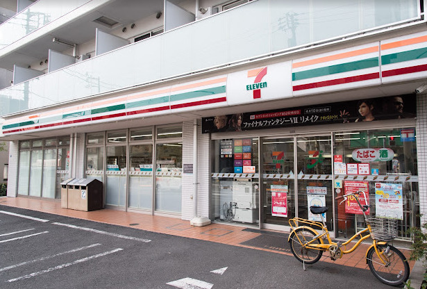 コンビニ　セブンイレブン 板橋東新町1丁目店（コンビニ）まで828m
