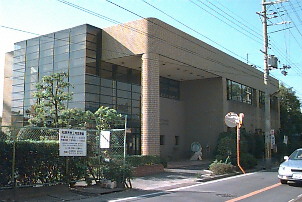 図書館　松原市民三宅図書館（図書館）まで577m