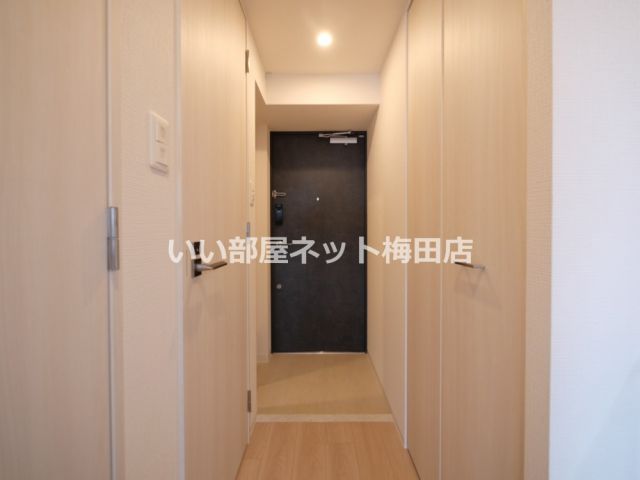 エスリード大阪エヴォルツの玄関写真