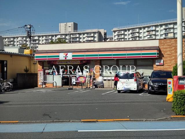 コンビニ　セブンイレブン江戸川北葛西2丁目店（コンビニ）まで157m