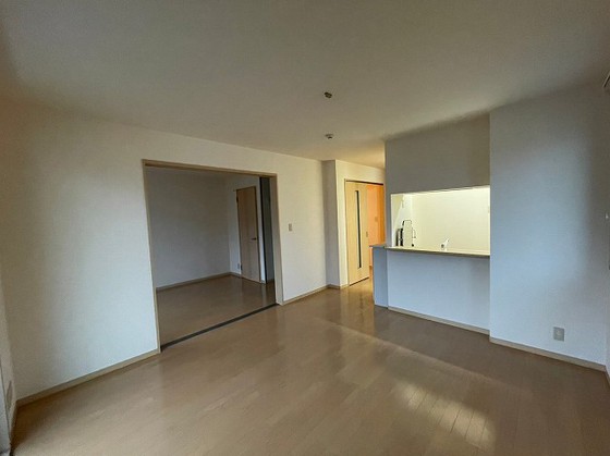 居室・リビング　※別部屋の写真です