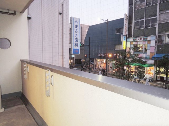 バルコニー