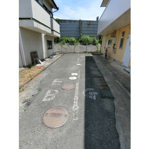 駐車場　駐車スペースもあります