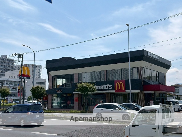 飲食店　マクドナルド ２４６厚木店（飲食店）まで1649m