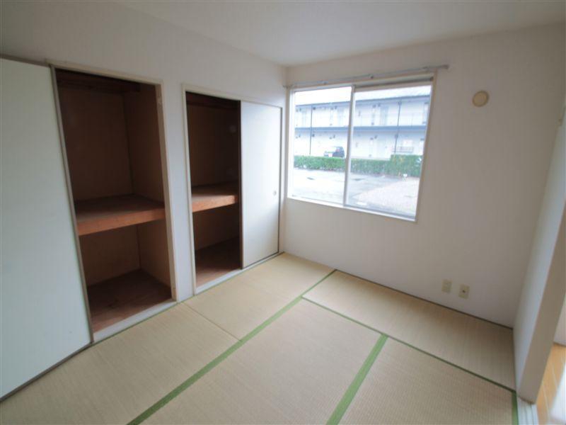 収納　押入れあります！
