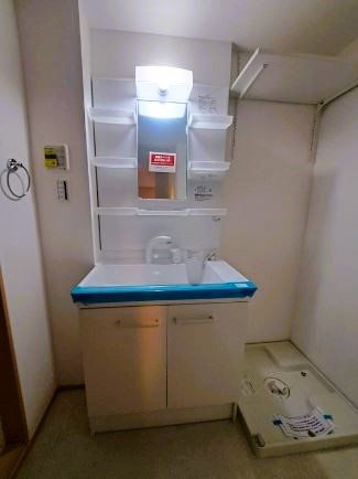 洗面設備　別部屋参照写真