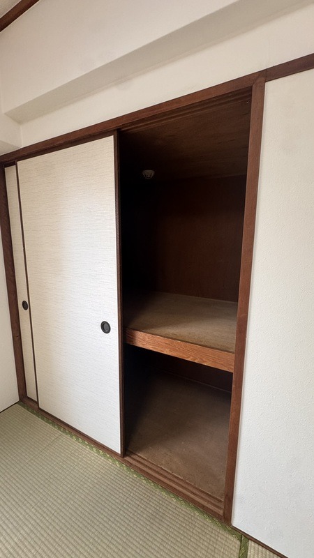 収納　奥行きのある収納スペース