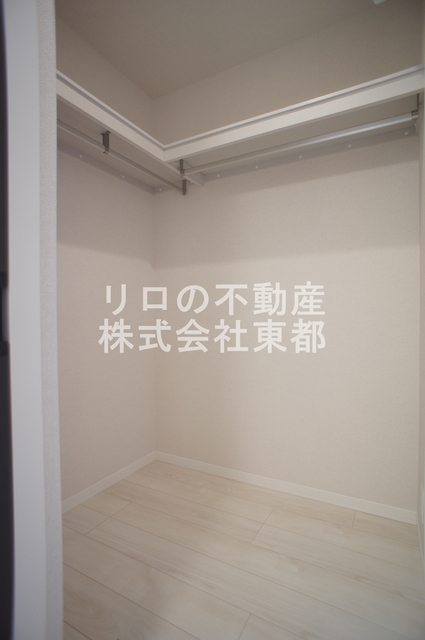 収納　奥行のあるウォークインクローゼットならお荷物多い方でも安心☆