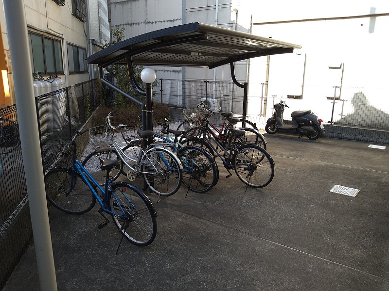 その他共有部分　駐輪場　原付＆自転車のみ駐輪可能