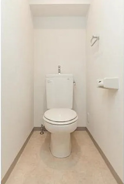 トイレ　※反転タイプの写真を使用しています。