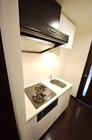 キッチン　別部屋の画像を使用しております。