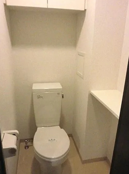 トイレ　別部屋の画像を使用しております。