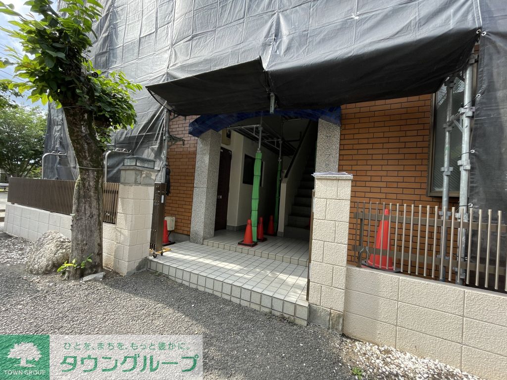 エントランス　エントランス