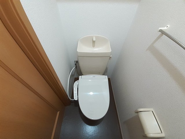 トイレ　ゆったりとした空間のトイレです