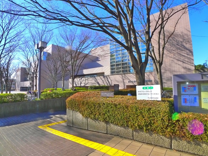 図書館　図書館（図書館）まで50m