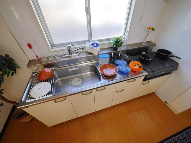 キッチン　同物件別部屋写真