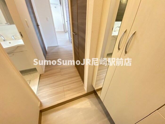 玄関　明るい玄関です