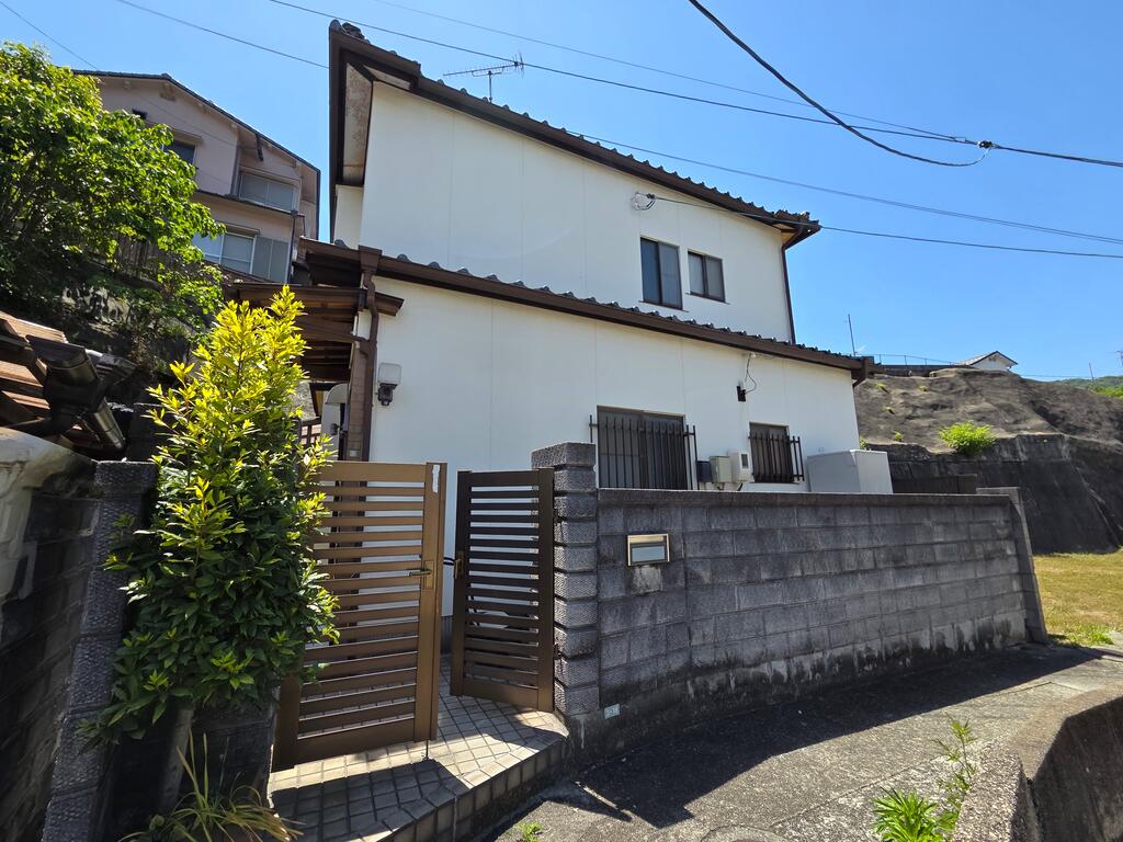 建物外観　1982年築　内神町３１８戸建