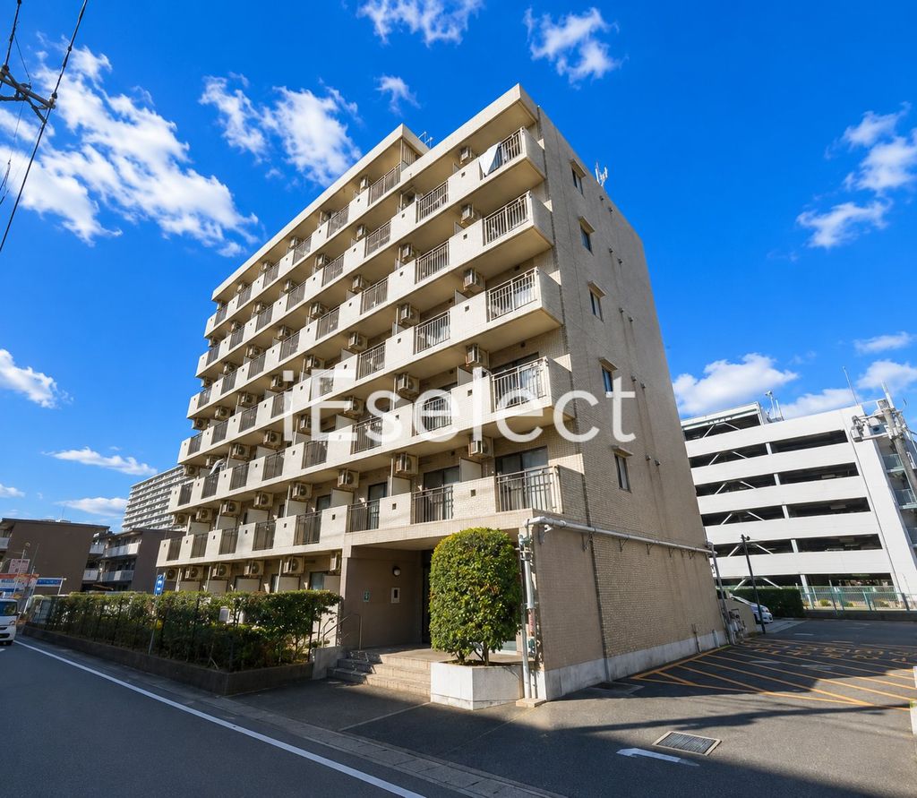 建物外観　オートロック付のマンションです。