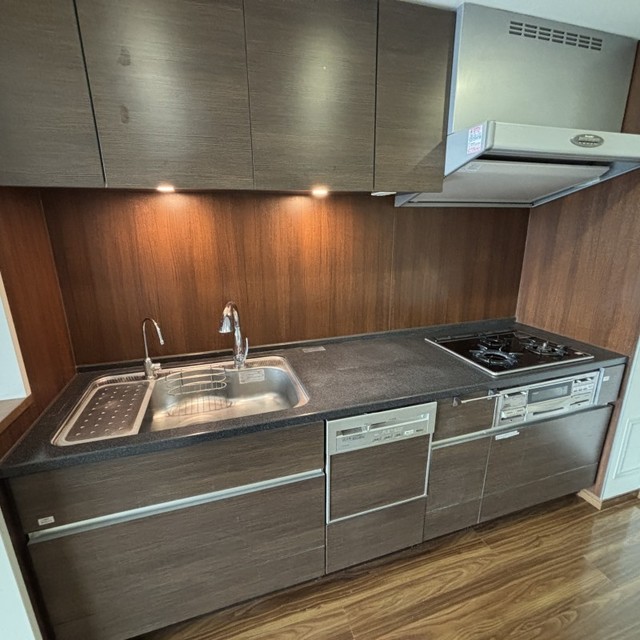 キッチン　※写真は同タイプ住戸です。