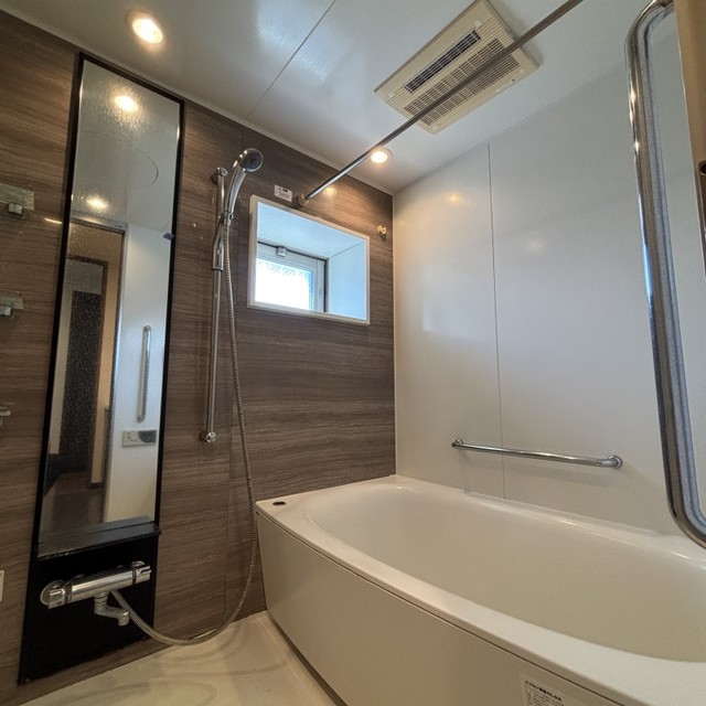 バス・シャワールーム　※写真は同タイプ住戸です。