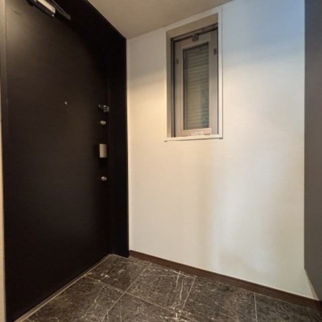 玄関　※写真は同タイプ住戸です。