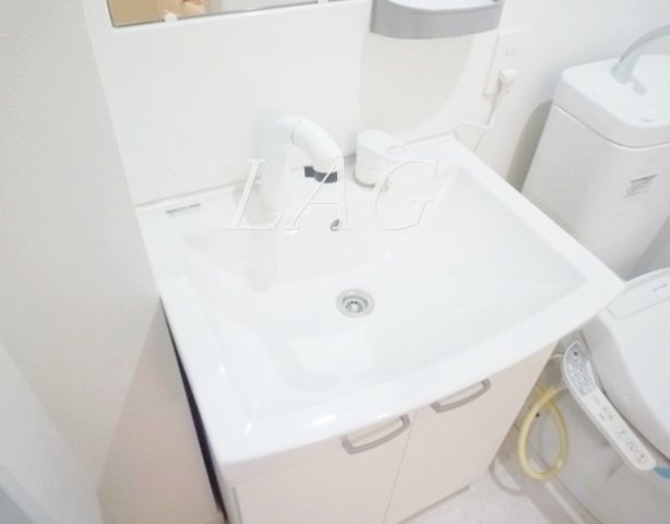 洗面設備　独立洗面台です。