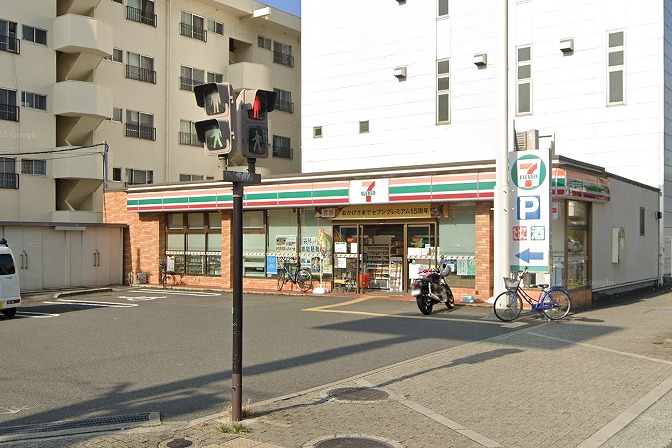 コンビニ　セブンイレブン 吹田南金田1丁目店（コンビニ）まで462m