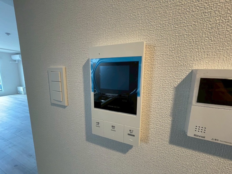 セキュリティ　ＴＶモニター付インターホンです。来客者の顔が見えるので安心！