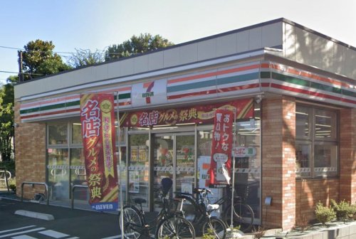 コンビニ　セブンイレブン世田谷北烏山3丁目店（コンビニ）まで167m