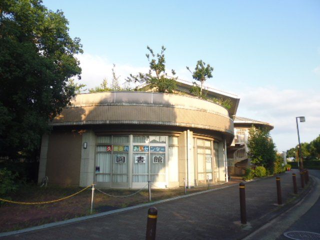 図書館　京都市久世ふれあいセンター図書館（図書館）まで2509m