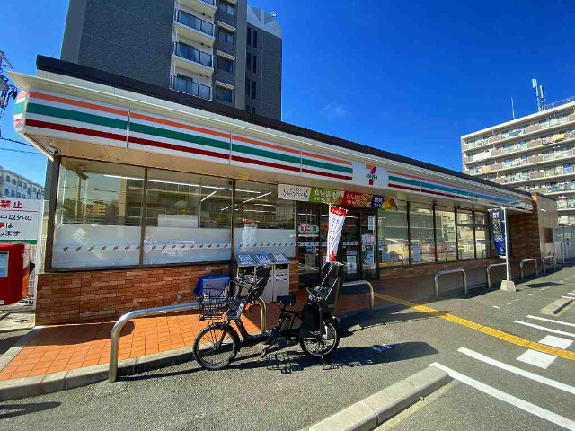 コンビニ　セブンイレブン御幣島６丁目（コンビニ）まで250m