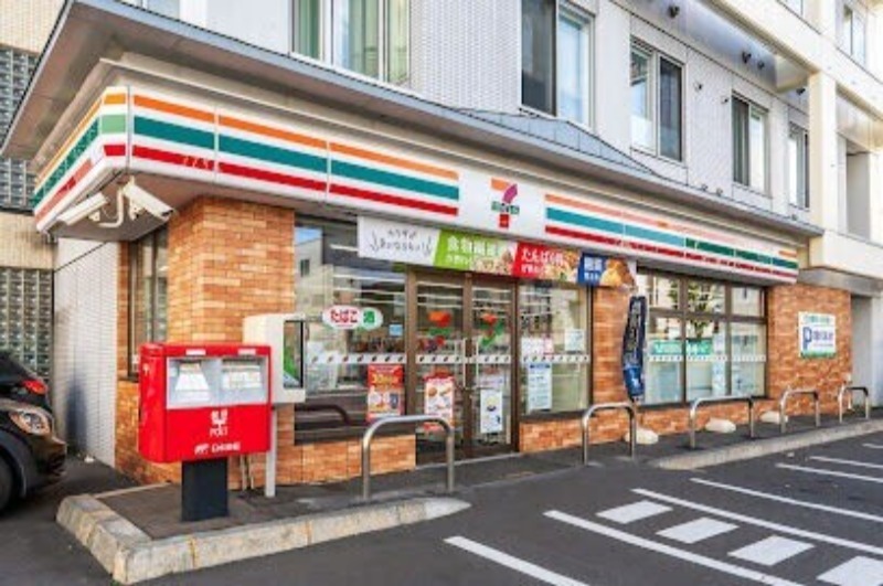 コンビニ　セブンイレブン札幌北35条店（コンビニ）まで466m