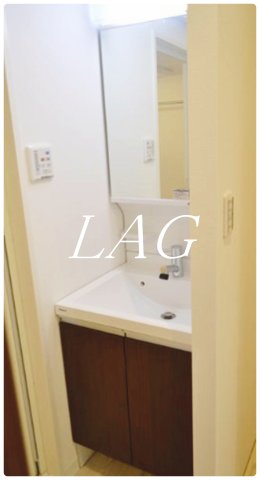 洗面設備　独立洗面台です。