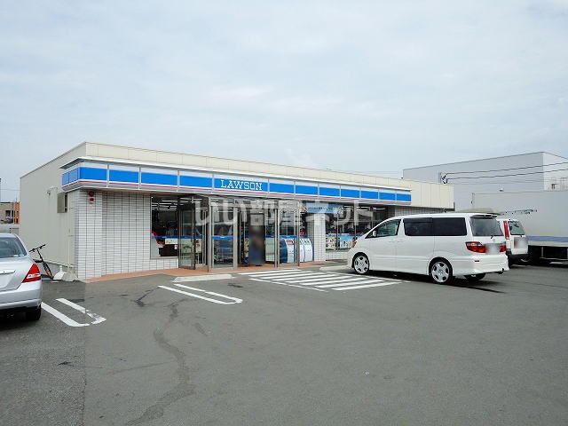 コンビニ　ローソン 青森八ツ役矢作店（コンビニ）まで553m