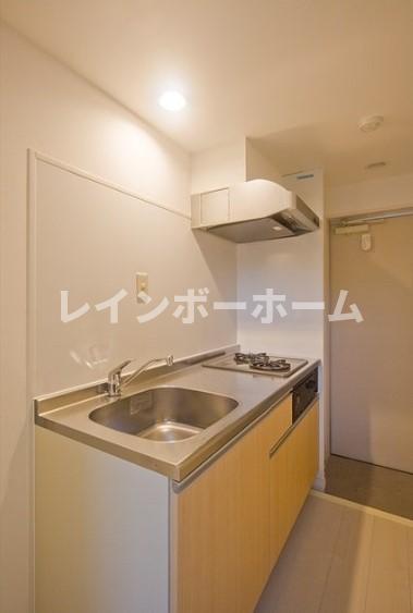 キッチン　コンパクトなキッチンで掃除もラクラク