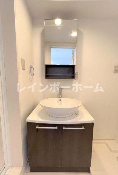 洗面設備　忙しい朝には欠かせない洗面所です
