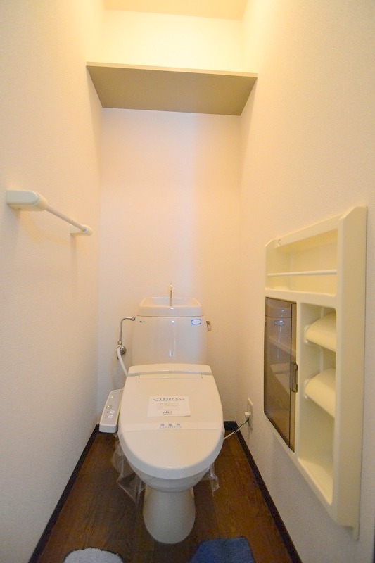 トイレ　お問合せはシティホーム海田センター　082-821-2227