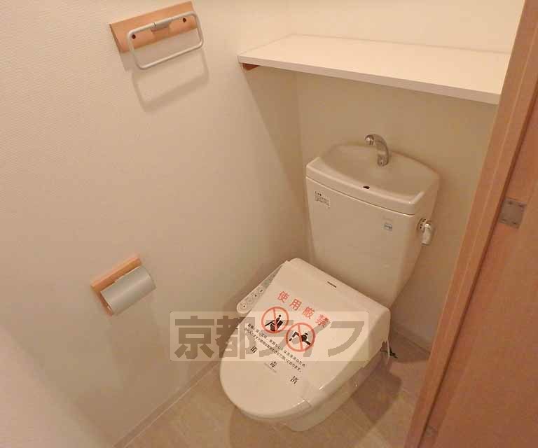 トイレ　洗浄機能付きトイレです。