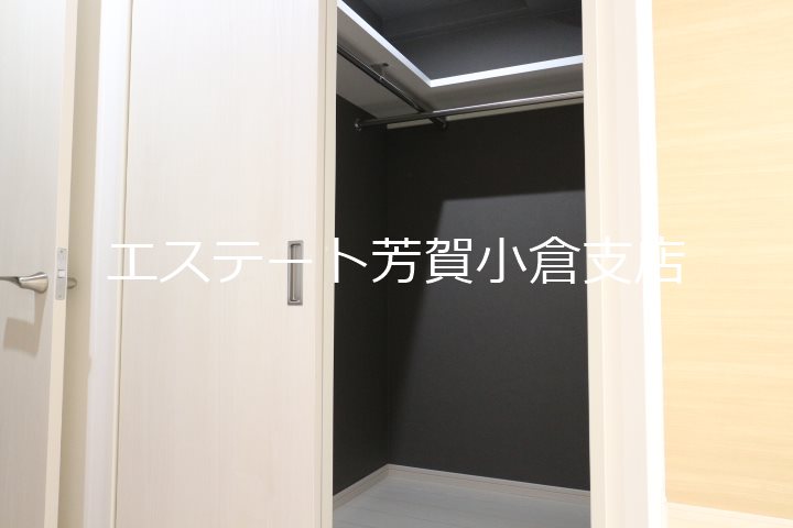 収納　充分な容量のウォークインクローゼット♪