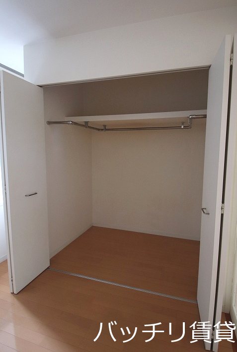 収納　画像は別号室タイプの為、現状を優先致します。