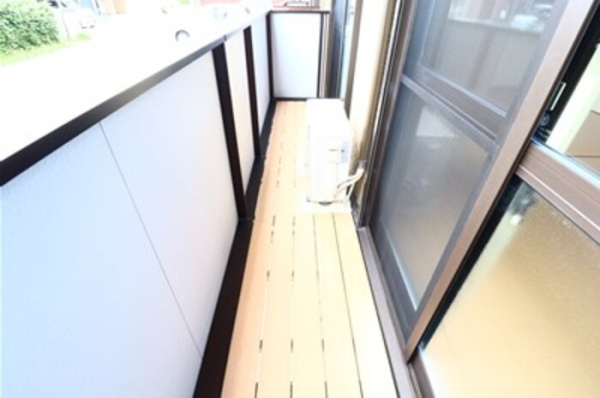 バルコニー　同建物別部屋写真