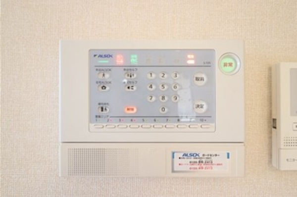 セキュリティ　同建物別部屋写真